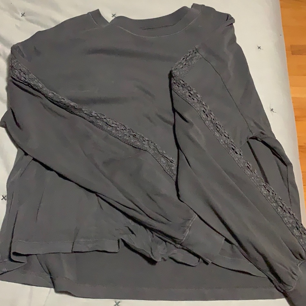 Hollister crop top never worn, no tags